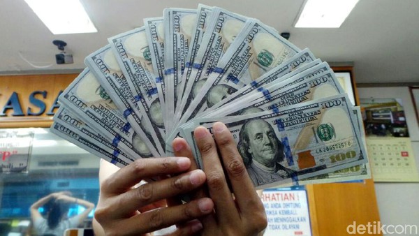 Dolar AS 'Mengamuk' Lagi